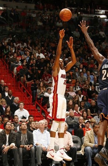 连胜战绩成 连胜战绩成